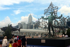 香港举办“鲨鱼与人类”当代艺术展